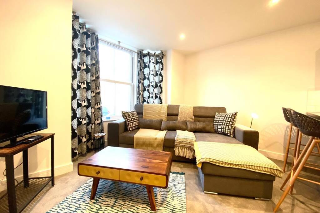 Stunning New Apartment Set In St Leonards On Sea Hollington  Dış mekan fotoğraf