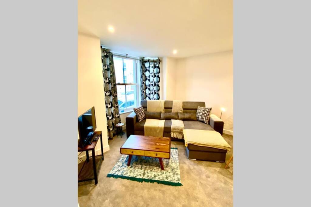Stunning New Apartment Set In St Leonards On Sea Hollington  Dış mekan fotoğraf